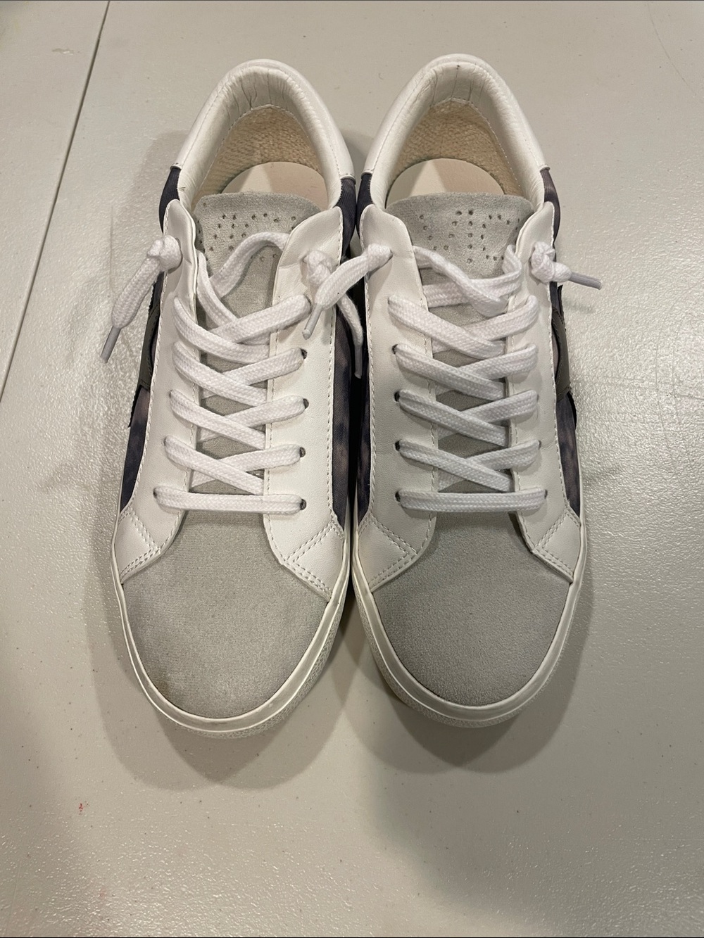 Women's Low-Top Lace-Up Sneakers in White and Gray